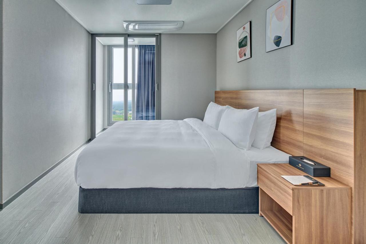 Gangneung Chonpines Ocean Suites Hotel Εξωτερικό φωτογραφία
