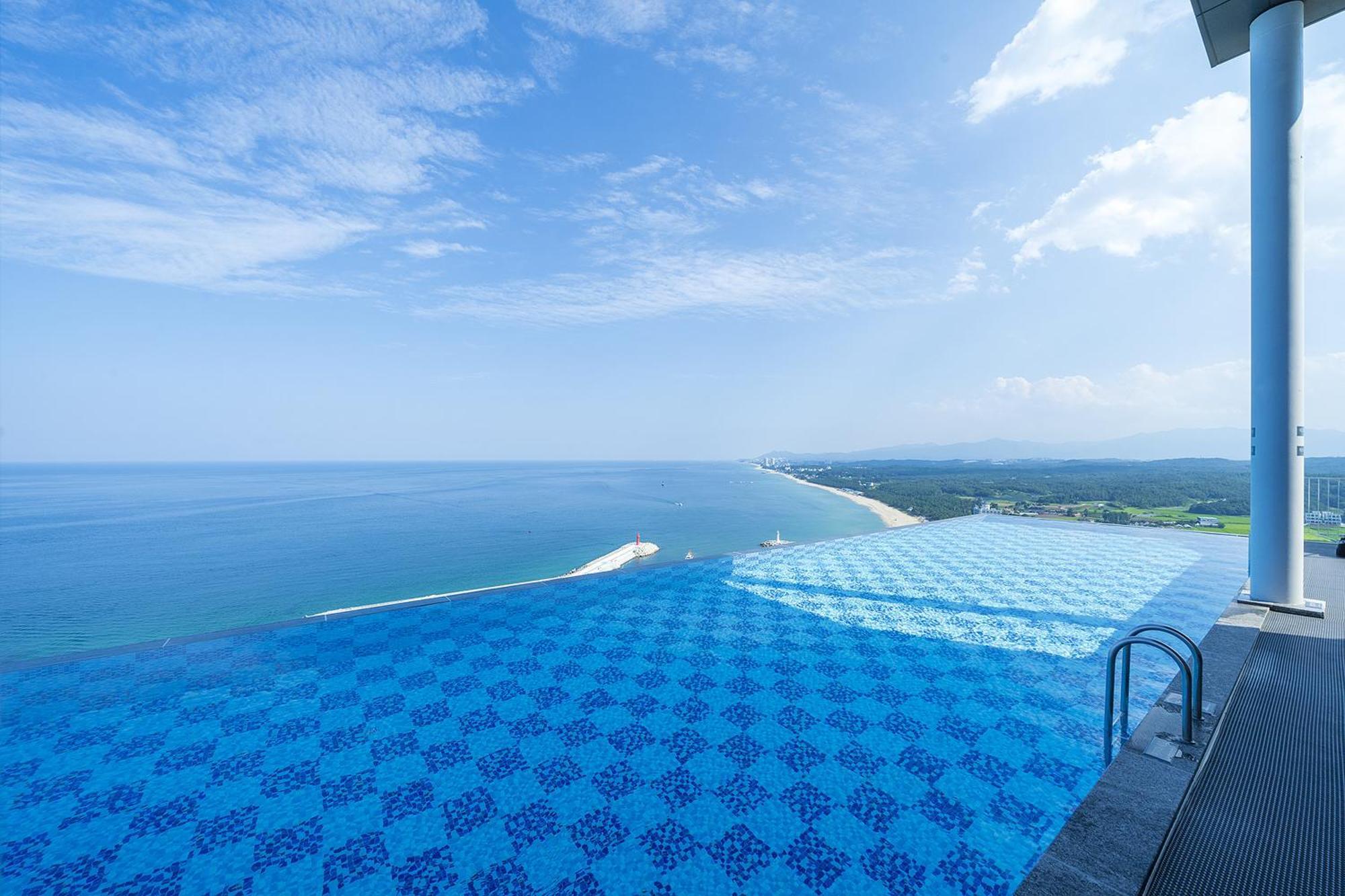 Gangneung Chonpines Ocean Suites Hotel Εξωτερικό φωτογραφία