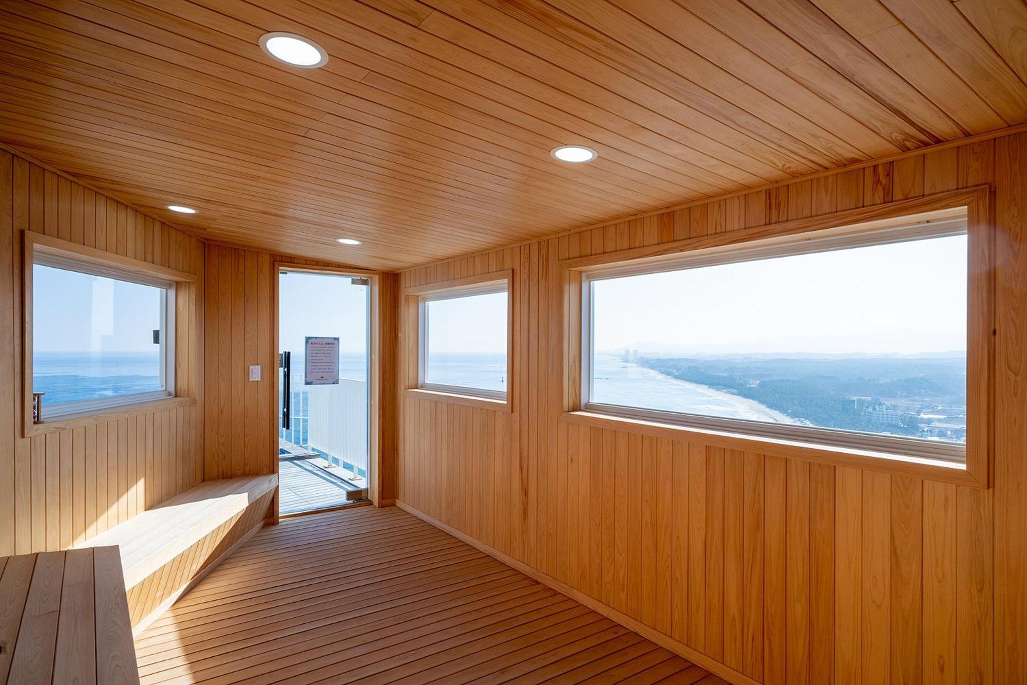 Gangneung Chonpines Ocean Suites Hotel Εξωτερικό φωτογραφία