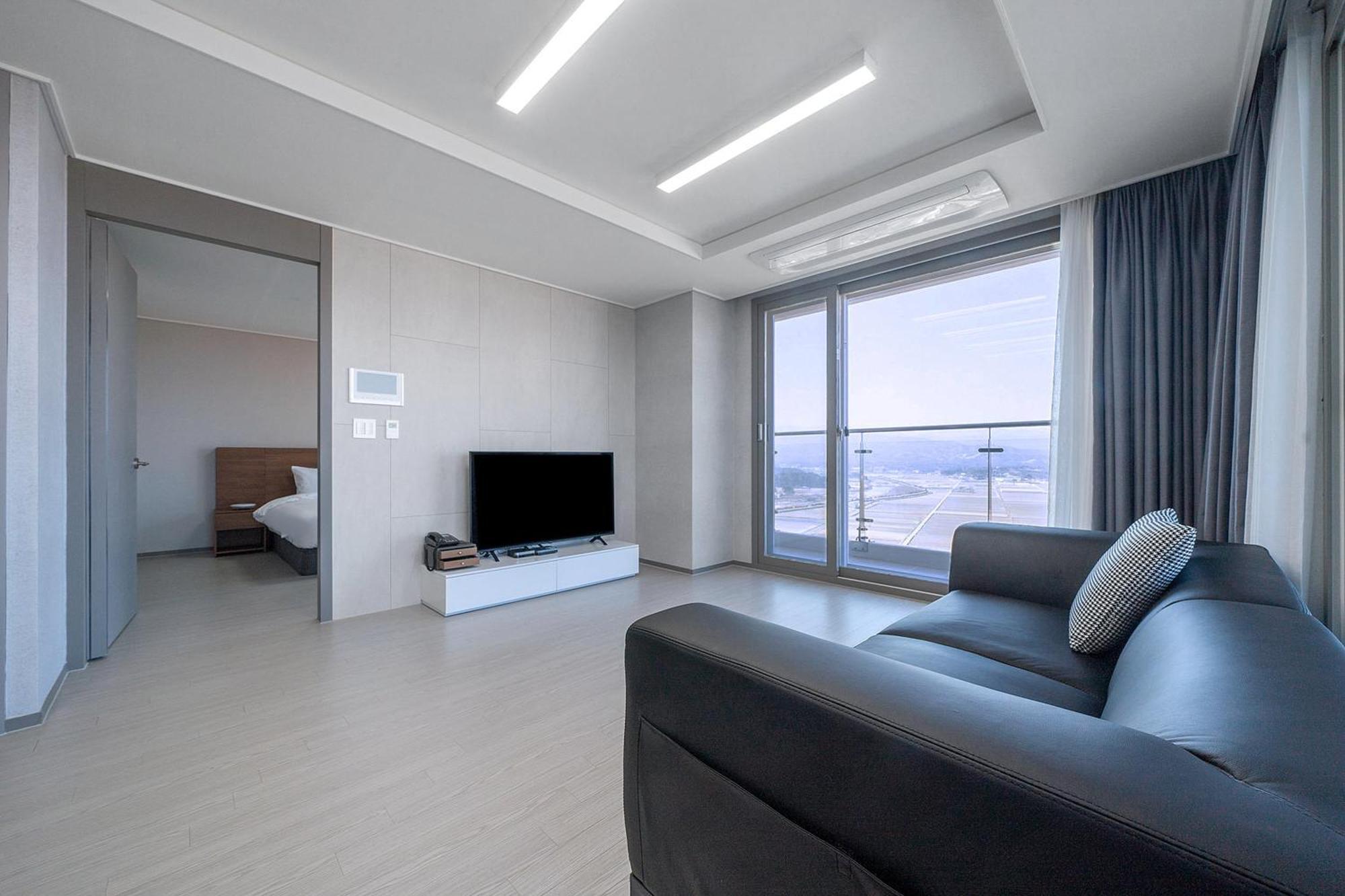 Gangneung Chonpines Ocean Suites Hotel Εξωτερικό φωτογραφία