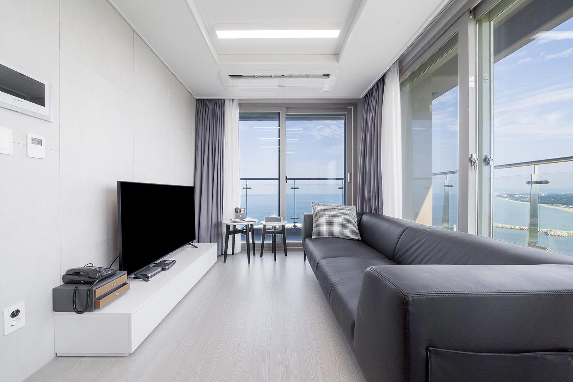 Gangneung Chonpines Ocean Suites Hotel Εξωτερικό φωτογραφία